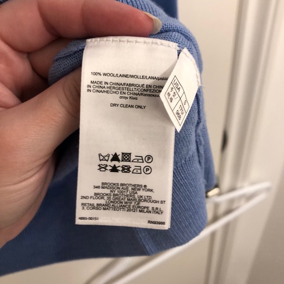 Brooks Brothers Saxxon V neck knit sweater - Picture 3 of 5